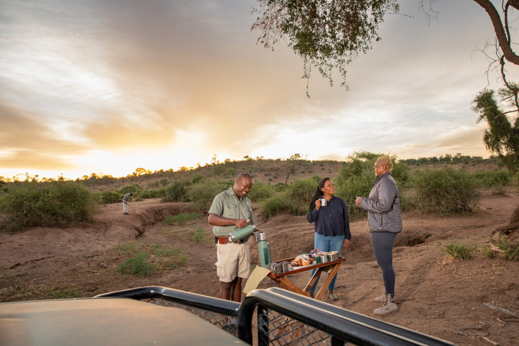machaba-safaris-web-ngoma-lodge-activities-safari-stop